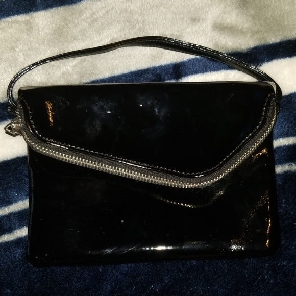 HOBO Handbags - HOBO small patent clutch